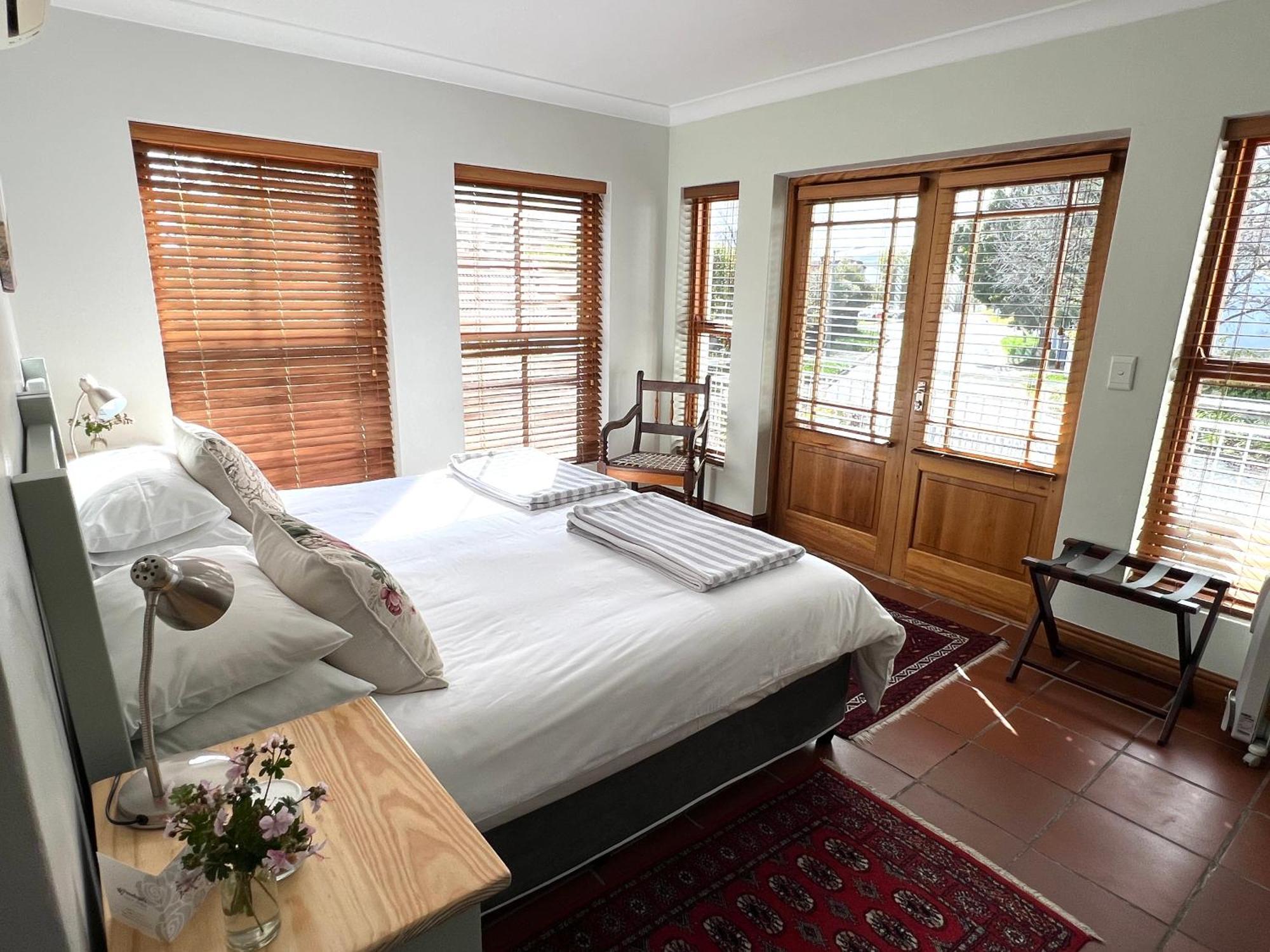 Penelope'S Stellenbosch Bed & Breakfast Exterior photo