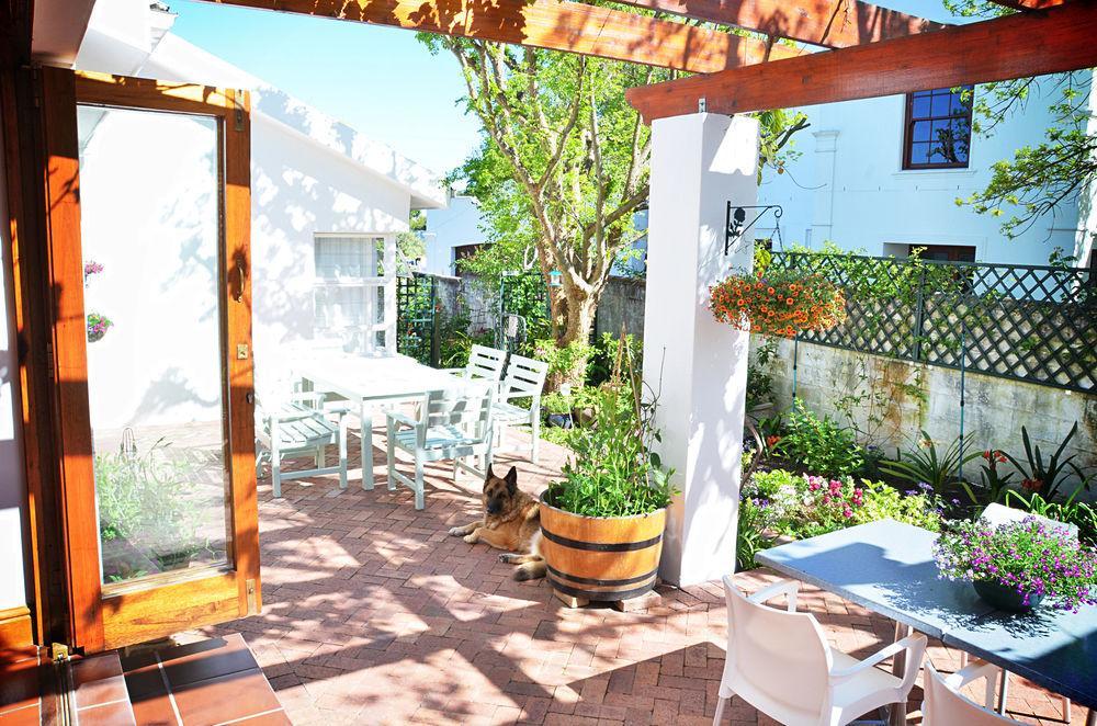 Penelope'S Stellenbosch Bed & Breakfast Exterior photo