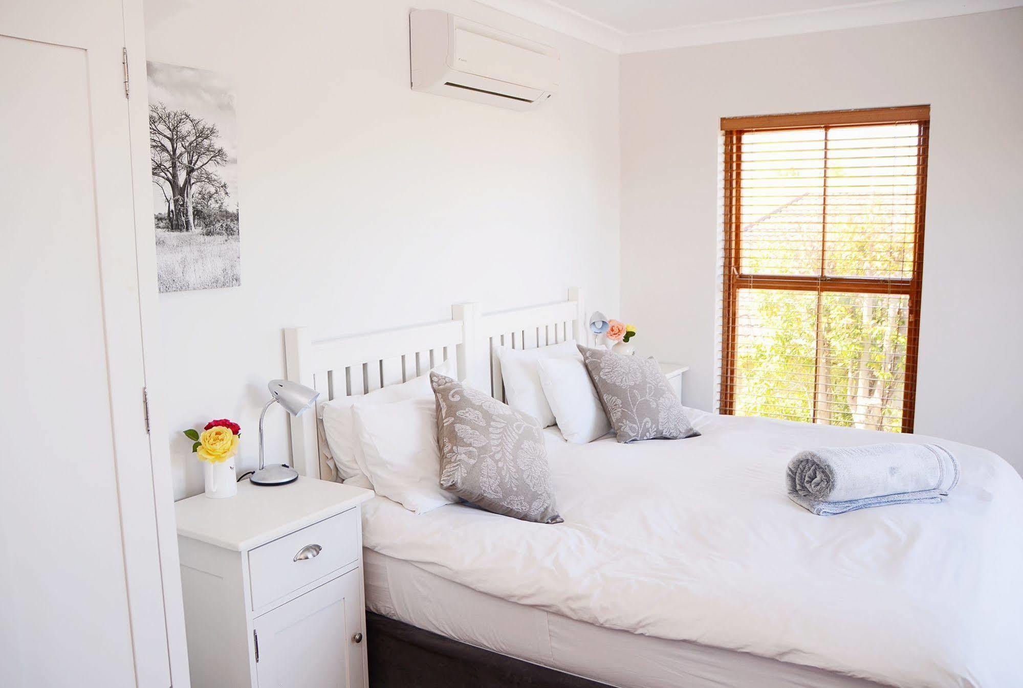 Penelope'S Stellenbosch Bed & Breakfast Exterior photo