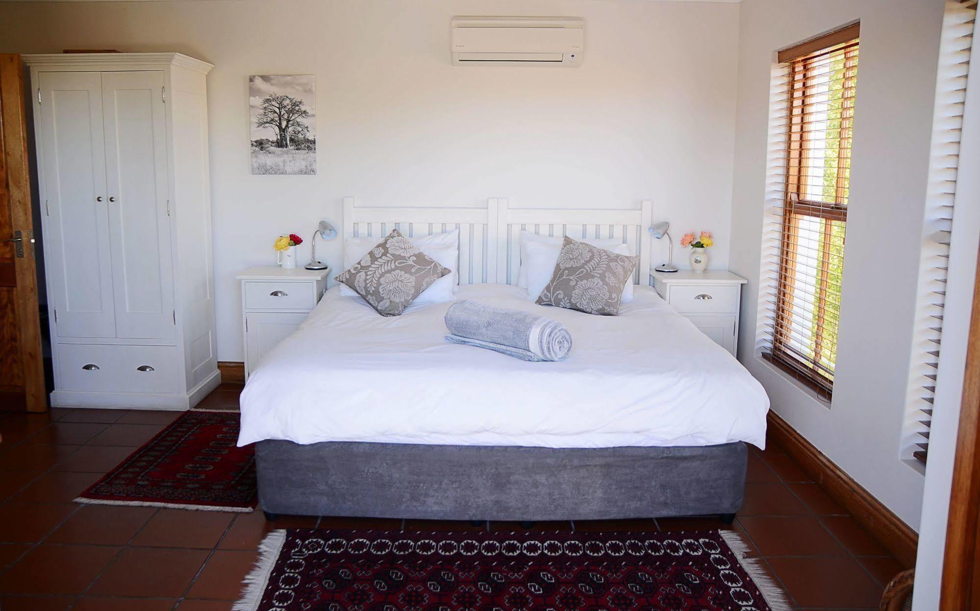 Penelope'S Stellenbosch Bed & Breakfast Exterior photo